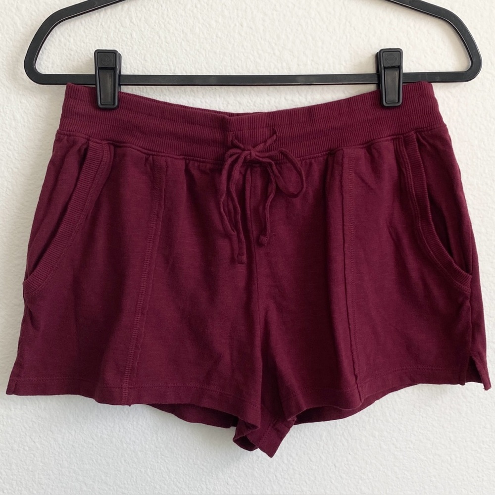GAP Women's High Rise Burgundy Red Slub Jersey Knit Pull-On Drawstring Shorts